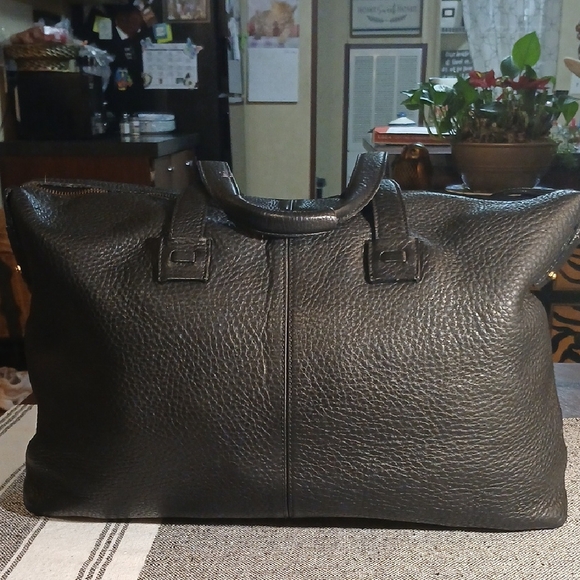 Designer Black Leather Tote Bag - Picture 4 of 16